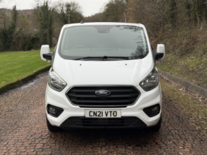 2021 Ford Transit Custom 2.0 Transit Custom Limited Van 300 L1 2.0l Ecoblue 130ps Fwd 6 Speed Manual in White — image 6