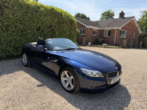 2014 BMW Z4 2.0 Z4 Sdrive20i Roadster in Blue — image 3