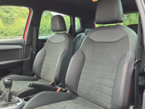 2023 SEAT Arona 1.0 Tsi Fr Edition SUV 5dr Petrol Manual Euro 6 (s/s) (110 Ps) in Red — image 3