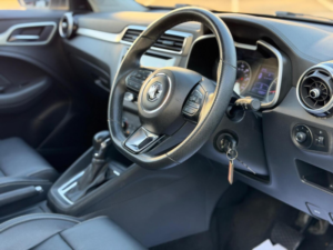 2020 MG MG Zs 1.0 T-Gdi Exclusive Auto Euro 6 5dr in White — image 2