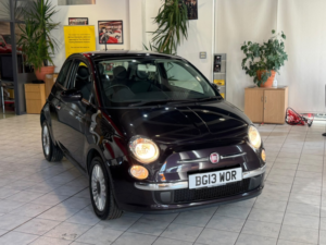 2013 Fiat 500 1.2 Lounge in Purple — image 2