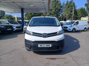 2022 Toyota Proace D Icon Lwb — image 4