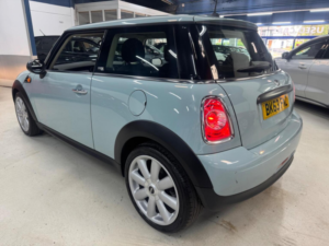 2013 MINI Hatch 1.6 First Euro 6 3dr in Blue — image 5