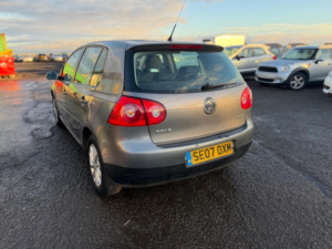 2007 Volkswagen Golf 1.6 Fsi Match 5dr in Grey — image 6