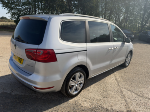 2014 SEAT Alhambra 2.0 Tdi Ecomotive Cr Se in Silver — image 5