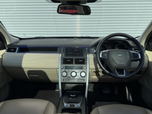 2018 Land Rover Discovery Sport 2.0 Td4 Hse in Silver — image 6