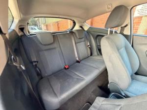 2012 Ford Fiesta 1.25 Zetec 3dr in White — image 4