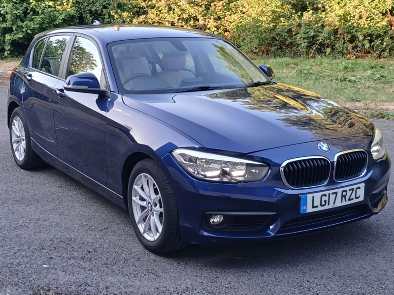 2017 BMW 1 Series 1.5 118i Se Auto 5dr in Blue — image 1