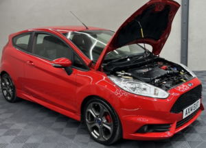 2014 Ford Fiesta 1.6 Fiesta St Turbo 3dr in Red — image 3