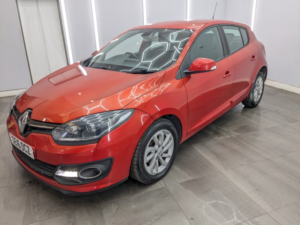 2016 Renault Megane 1.5 Dci Dynamique Nav Hatchback 5dr Diesel Manual Euro 6 (s/s) (110 Ps) in Red — image 3