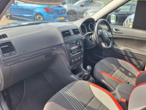 2015 Skoda Yeti 2.0 Tdi Monte Carlo 4WD Euro 6 (s/s) 5dr in Grey — image 3