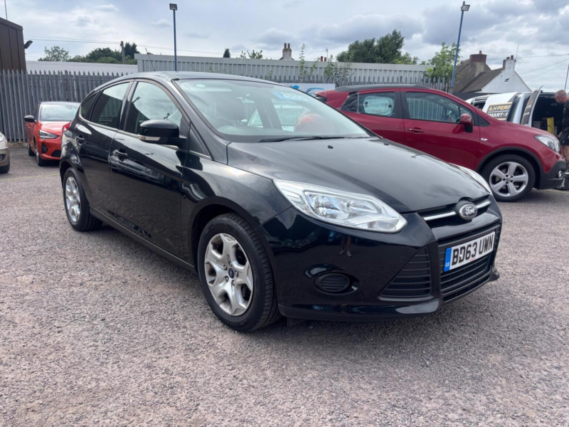 2014 Ford Focus 1.6 Edge Euro 5 5dr in Black — image 1