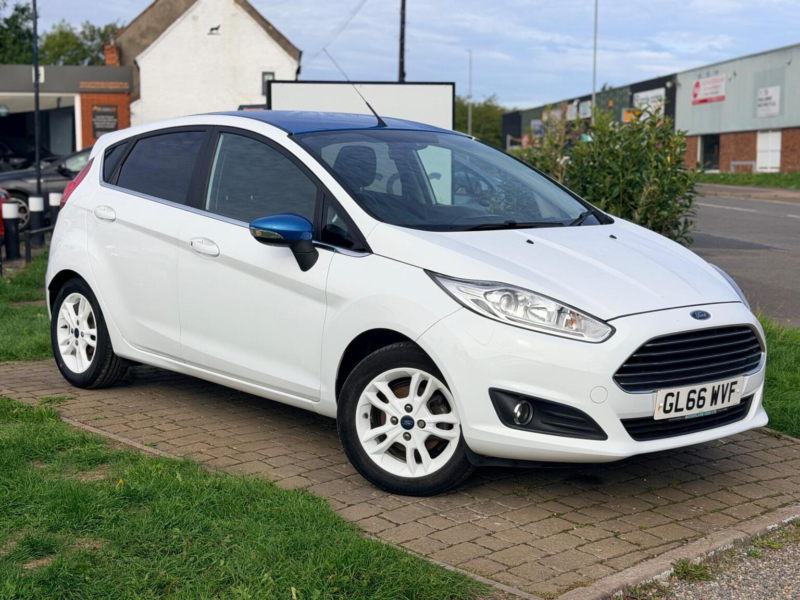 2017 Ford Fiesta 1.25 Zetec White Edition Euro 6 5dr in White — image 1