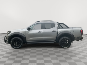 2020 Nissan Navara 2.3 Dci N-Guard Pickup Double Cab 4dr Diesel Auto 4WD Euro 6 (190 Ps) in Grey — image 5
