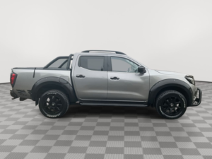 2020 Nissan Navara 2.3 Dci N-Guard Pickup Double Cab 4dr Diesel Auto 4WD Euro 6 (190 Ps) in Grey — image 6