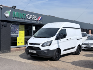 2015 Ford Transit Custom 2.2 Tdci 270 Econetic in White — image 4