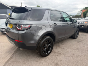 2015 Land Rover Discovery Sport 2.2 Sd4 Hse SUV 5dr Diesel Auto 4WD Euro 5 (s/s) (190 Ps) in Grey — image 6
