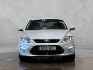 2013 Ford Mondeo 2.0 Tdci Titanium X Powershift Euro 5 5dr in Silver — image 5