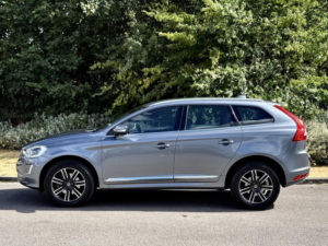 2016 Volvo Xc60 2.0 Se Lux Nav D4 in Grey — image 4