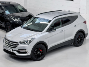 2016 Hyundai Santa Fe 2.2 Santa Fe 7-St 2.2 Prm Bd A/t My16 in Silver — image 3