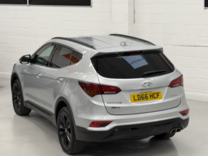 2016 Hyundai Santa Fe 2.2 Santa Fe 7-St 2.2 Prm Bd A/t My16 in Silver — image 5