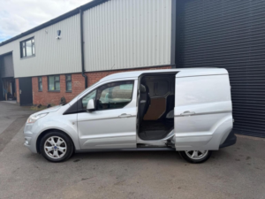 2015 Ford Transit Connect 1.6 Tdci 200 Limited L1 H1 5dr in Silver — image 4