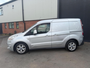2015 Ford Transit Connect 1.6 Tdci 200 Limited L1 H1 5dr in Silver — image 5