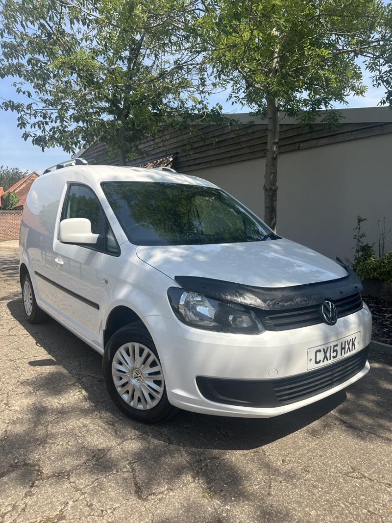 2015 Volkswagen Caddy 1.6 Tdi Bluemotion Tech C20 Trendline in White — image 1