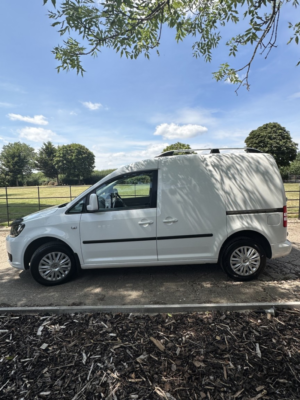 2015 Volkswagen Caddy 1.6 Tdi Bluemotion Tech C20 Trendline in White — image 4