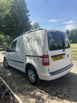 2015 Volkswagen Caddy 1.6 Tdi Bluemotion Tech C20 Trendline in White — image 5