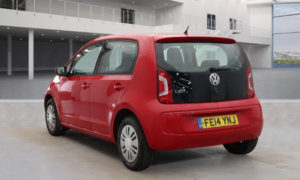 2014 Volkswagen Up 1.0 Move Up! in Red — image 5