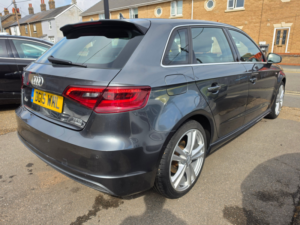 2015 Audi A3 1.4 Tfsi Cod S Line Sportback 5dr Petrol S Tronic Euro 6 (s/s) (150 Ps) in Grey — image 3