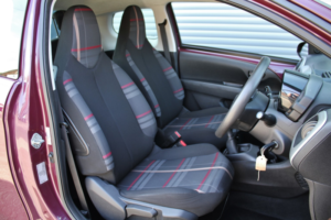 2015 Peugeot 108 1.0 Vti Active in Purple — image 4
