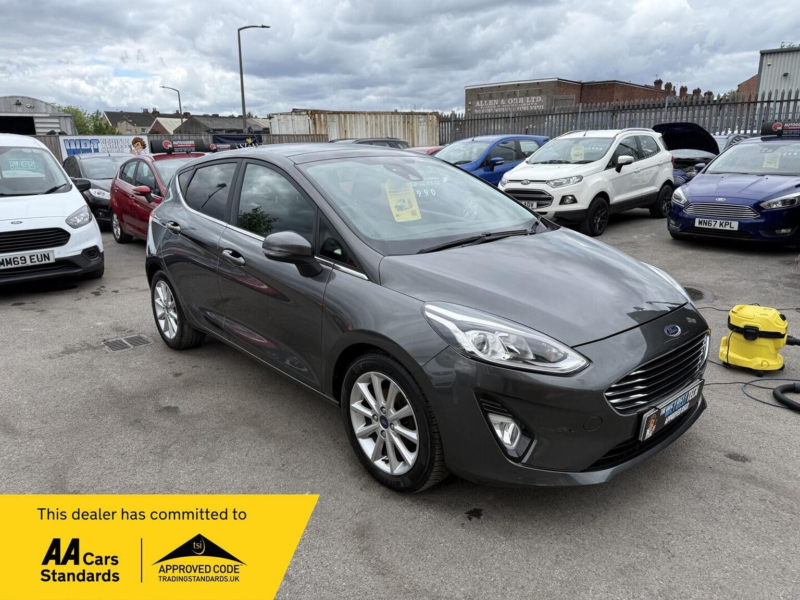 2019 Ford Fiesta 1.0t Ecoboost Titanium Auto Euro 6 (s/s) 5dr in Grey — image 1