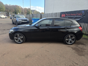 2015 BMW 1 Series 2.0 118d Sport 5-Door in Black — image 6