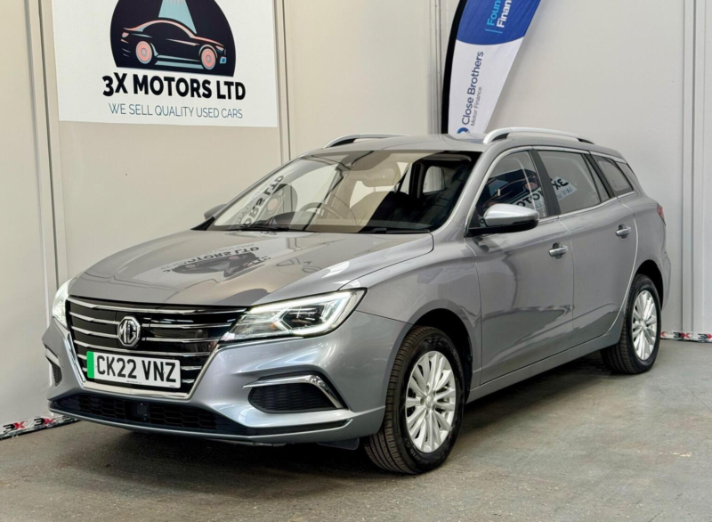 2022 MG Mg5 61.1kwh Exclusive Long Range Auto 5dr in Silver — image 1