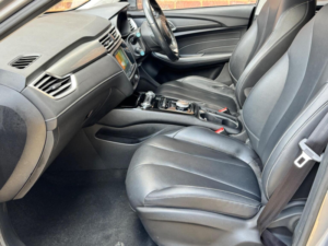 2022 MG Mg5 61.1kwh Exclusive Long Range Auto 5dr in Silver — image 5