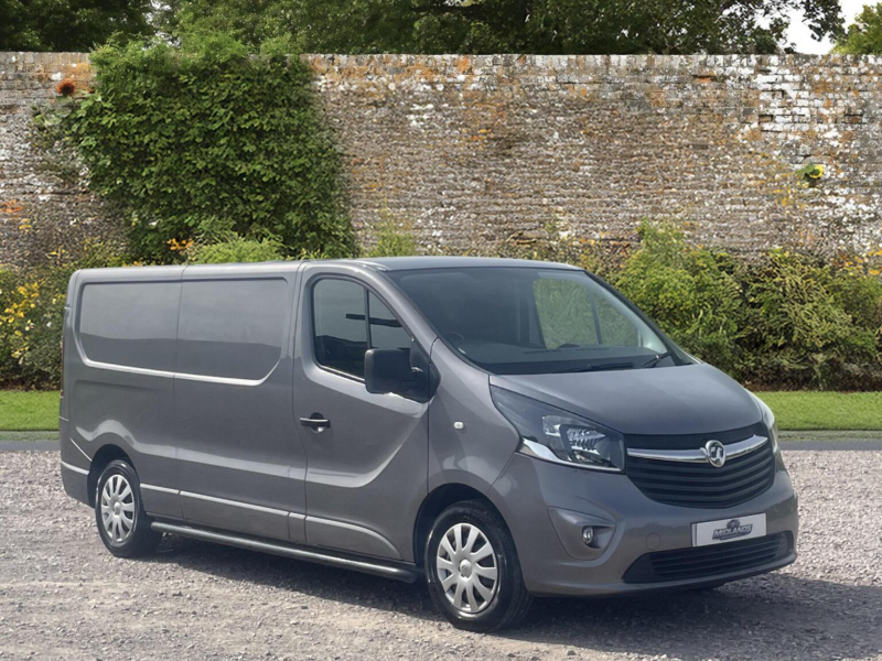 2018 Vauxhall Vivaro 1.6 Cdti 2900 Sportive L2 H1 Euro 6 5dr in Grey — image 1