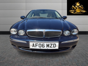 2006 Jaguar X-Type 2.0 D Se in Blue — image 2