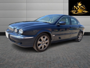 2006 Jaguar X-Type 2.0 D Se in Blue — image 3