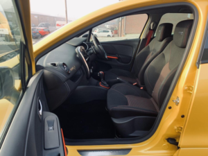 2013 Renault Clio 1.6 Tce Renaultsport Lux Edc Euro 5 5dr in Yellow — image 6
