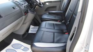 2007 Volkswagen Transporter Shuttle 2.5 Tdi T30 S L3 H1 4dr in Silver — image 3