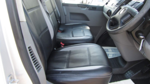 2007 Volkswagen Transporter Shuttle 2.5 Tdi T30 S L3 H1 4dr in Silver — image 4