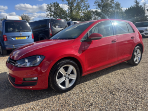 2015 Volkswagen Golf 1.4 Tsi Bluemotion Tech Match in Red — image 6