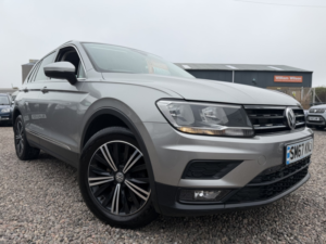 2017 Volkswagen Tiguan 2.0 Tdi Se in Silver — image 3