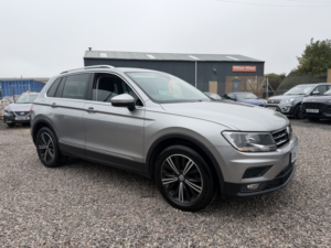 2017 Volkswagen Tiguan 2.0 Tdi Se in Silver — image 5