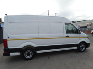2020 Volkswagen Crafter 2.0 Tdi Cr35 Trendline Fwd Mwb Euro 6 (s/s) 5dr in White — image 4
