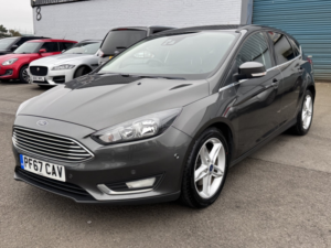 2017 Ford Focus 1.5 T Ecoboost Titanium in Grey — image 6