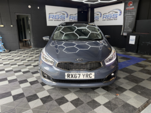 2017 Kia Ceed 1.6 Crdi 4 in Blue — image 5