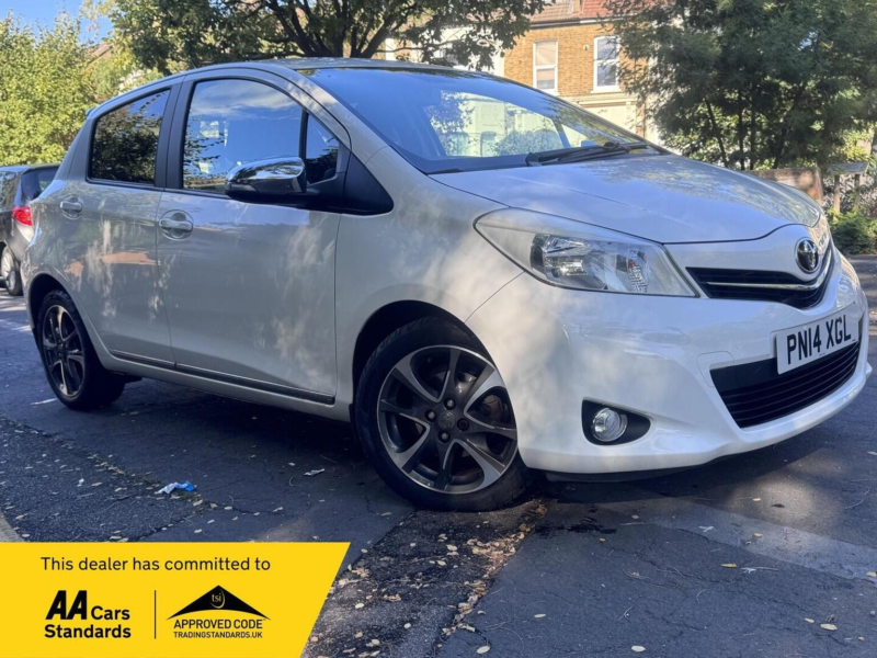 2014 Toyota Yaris 1.33 Dual Vvt-I Trend Euro 5 5dr in White — image 1